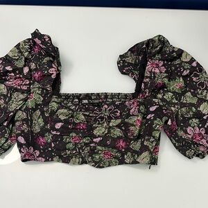 NWT Zara Crop Top
